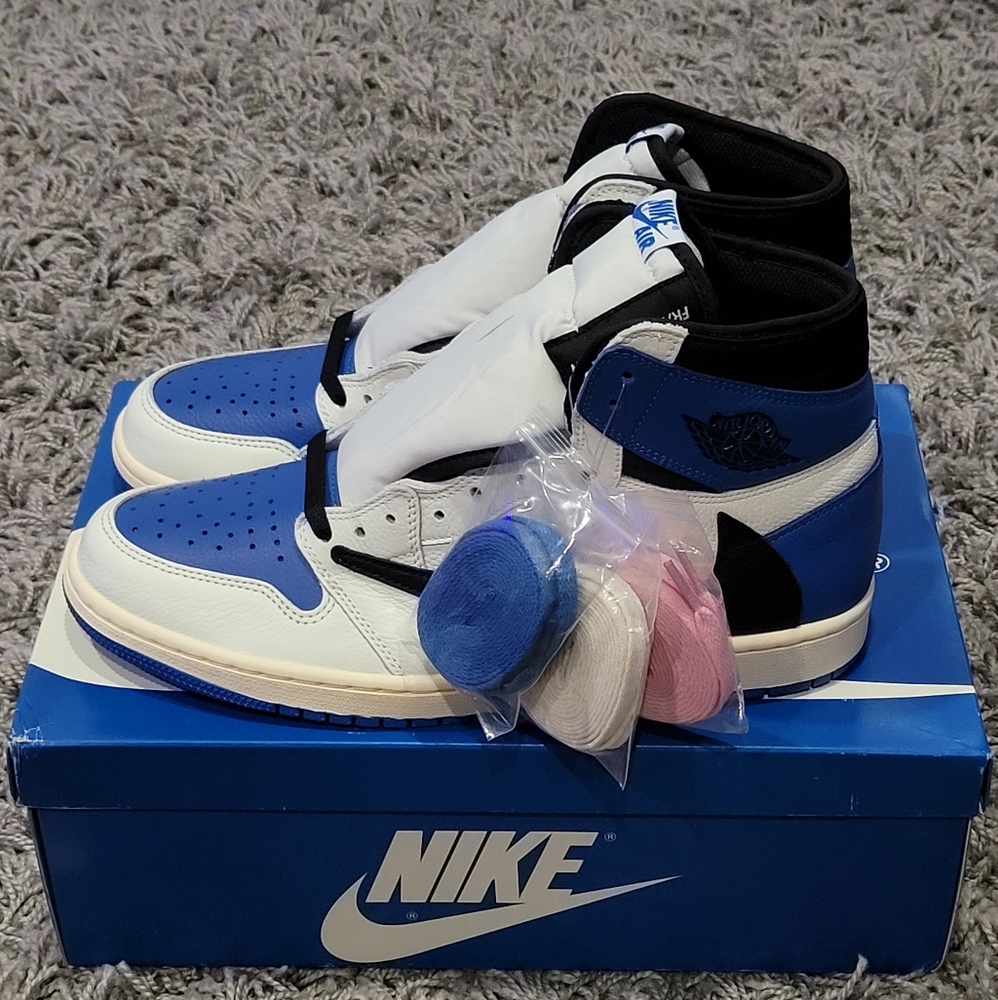 Travis Scott x Fragment X Jordan 1